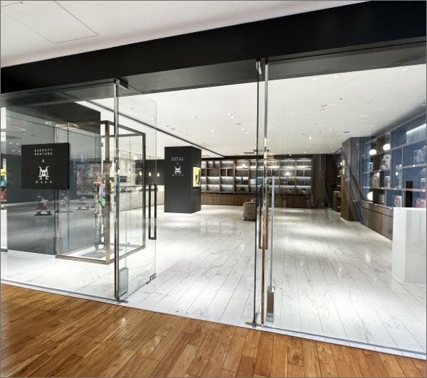 バーニーズ　ニューヨーク銀座本店3Fに「BARNEYS NEW YORK × MAGO GALLERY」がオープンしました。
